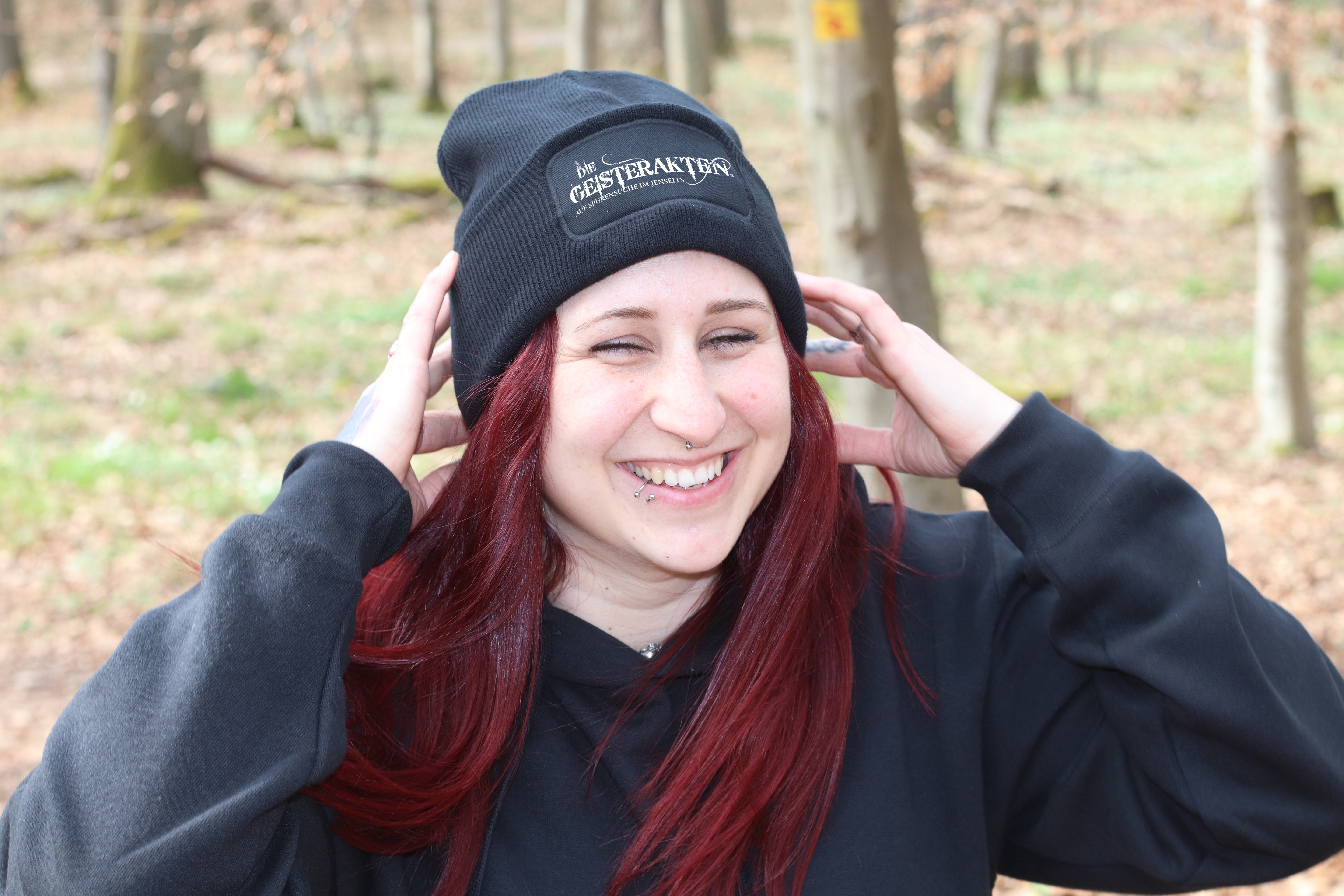 Wintermütze – Motiv "Geisterakten" (one-size)