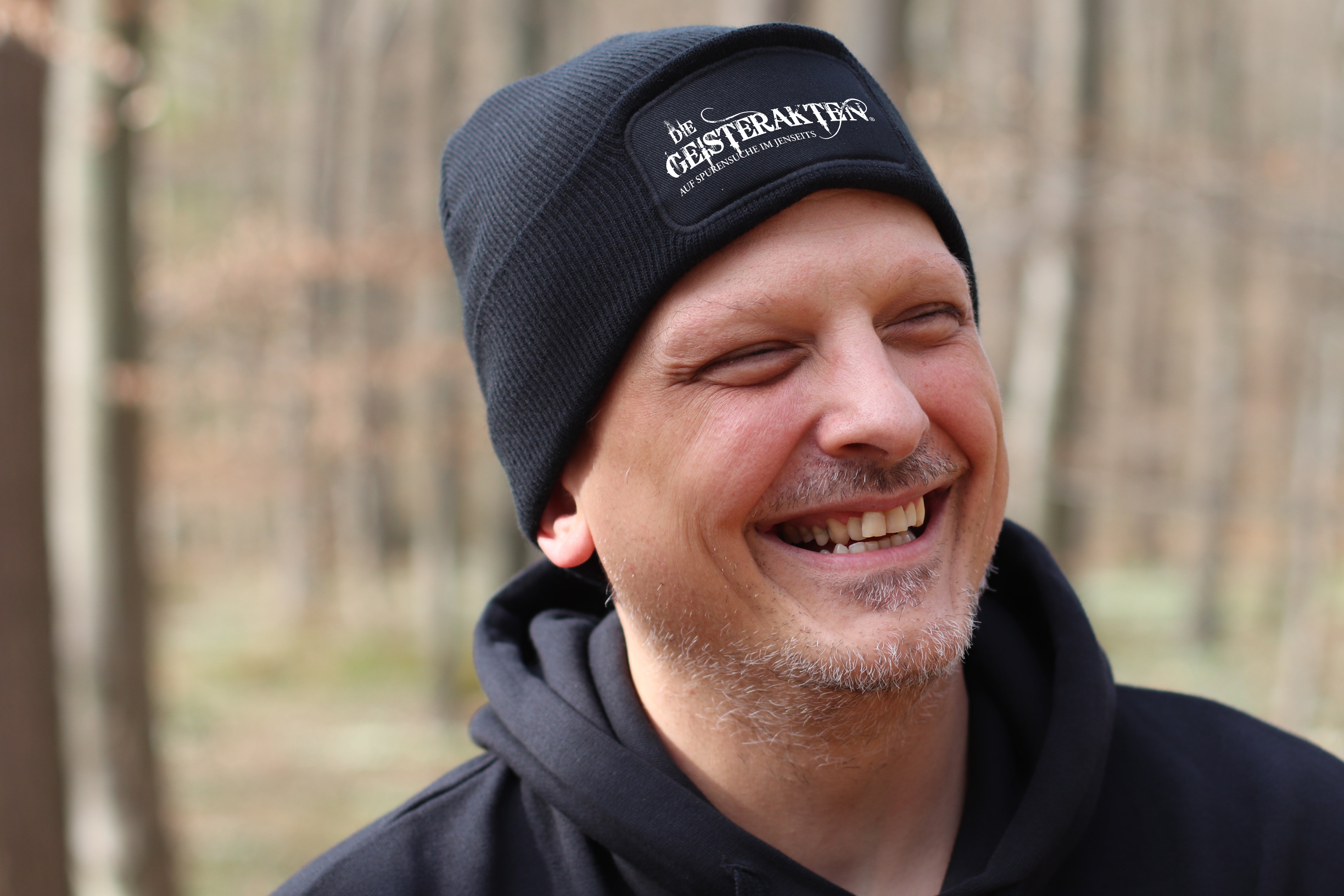 Wintermütze – Motiv "Geisterakten" (one-size)